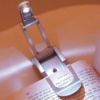 LED лампа за четене и писане на книги