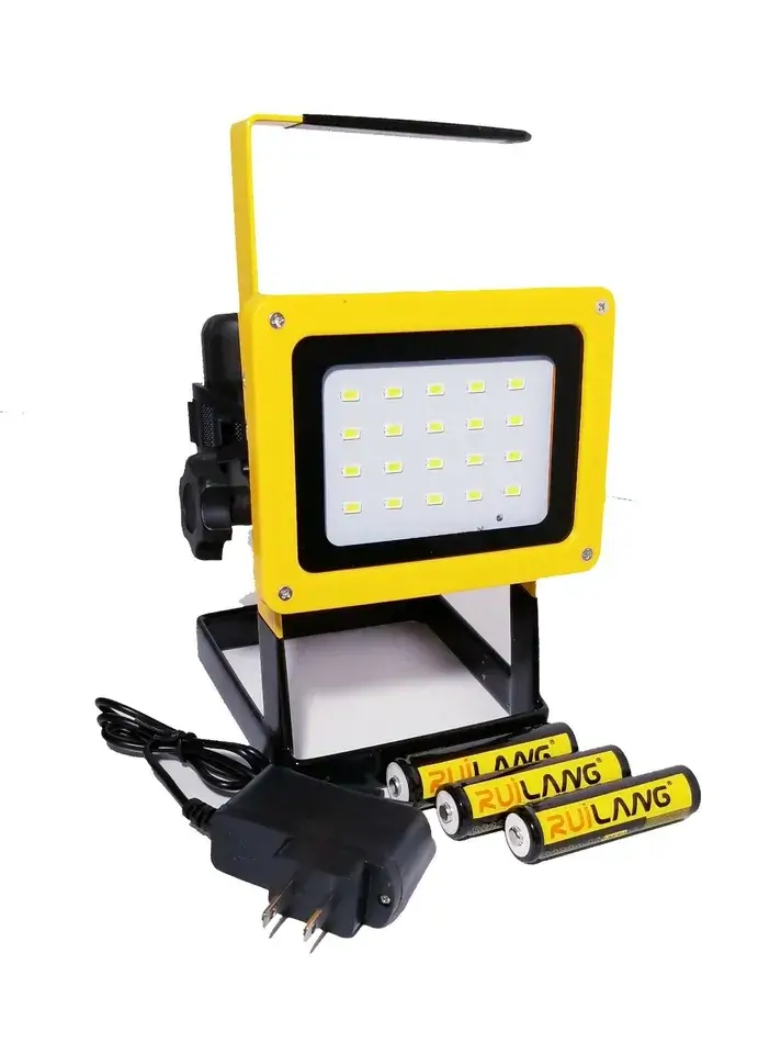LED прожектор 100W със зарядно за кола и контакт - Image 4